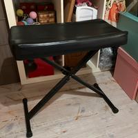 Seduta per pianoforte o alto/ sedia