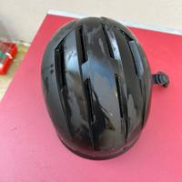 Casco btwin nero