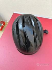 Casco btwin nero