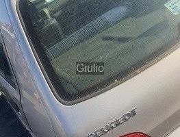 Peugeot 106 5 porte ricambi