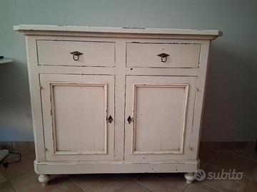 Credenza in legno massello bianco decapè 