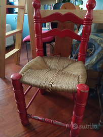 Sedia in legno rossa