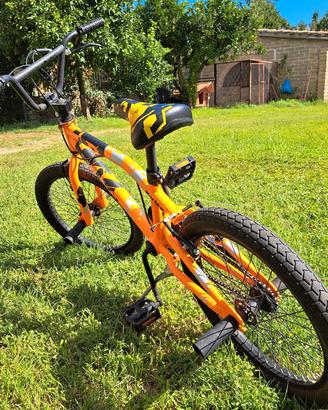 bicicletta bmx usata pochissimo 