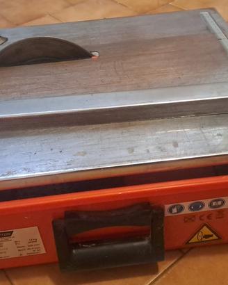 TAGLIAPIASTRELLE ELETTRICA CLIPPER TT200 EM 800Wat