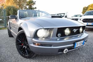 Ford Mustang GT - CABRIO 4.0 213CV GPL AUTOM. PELL