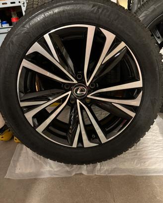 Pneumatici invernali BRIDGESTONE 225/55 R18