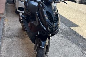 Yamaha Aerox 50 - 2012