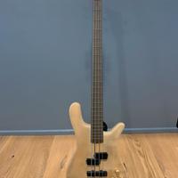 Warwick Streamer Stage I 4 corde - Made in Germany
