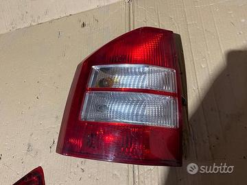 Fanali o stop posteriori per jeep compass rallye