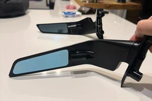 SPECCHIETTI T MAX 560 STEALTH COPRIMANI LEVE FRENO