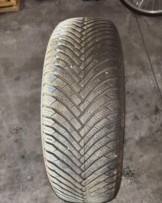 Gomme invernali 215/65 R16 98H Michelin Alpin 7