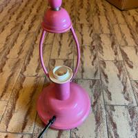 Lampada da tavolo vintage rosa