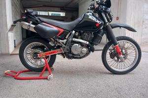 suzuki dr 650 iscritta ASI