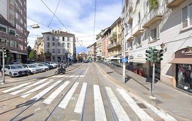Immobile di 115 m² con 2 locali a Milano