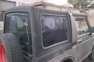 hard top Suzuki samurai 