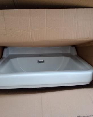 LAVABO IN STILE INGLESE