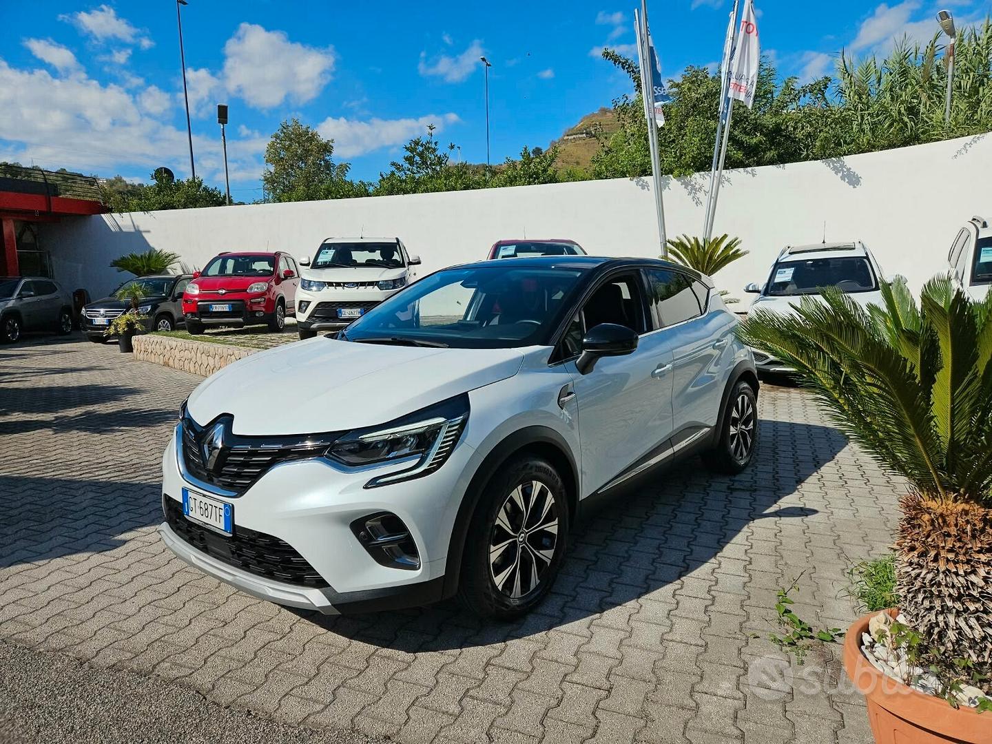 Renault Captur 2024 photo 2