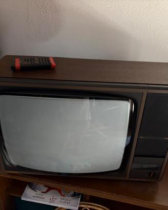 Televisore antico