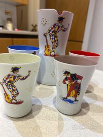4 bicchieri e versatore