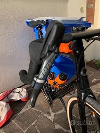 Gruppo SRAM FORCE 22 / SRAM RIVAL 22   2x11V