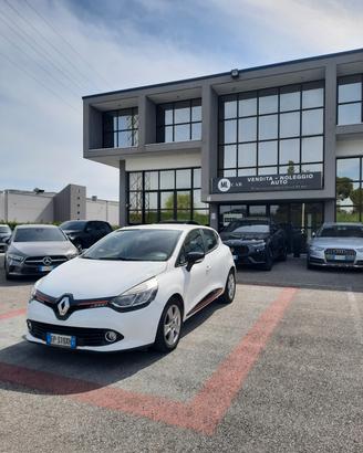 Renault Clio 1.2 75CV 5 porte Live OK NEOPATENTATI