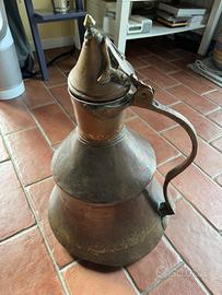 Oggetti in rame antichi