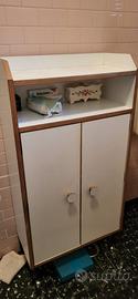 mobile bagno in legno