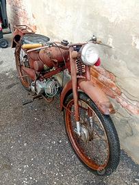 Motocicletta Moto Guzzi Cardellino 