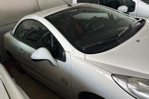 Peugeot 207 1.6 VTi 120CV CC Féline cabrio