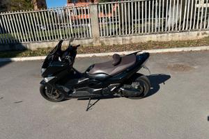 Yamaha Tmax 500