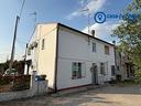 casa-indipendente-su-due-livelli-con-garage-a-riva
