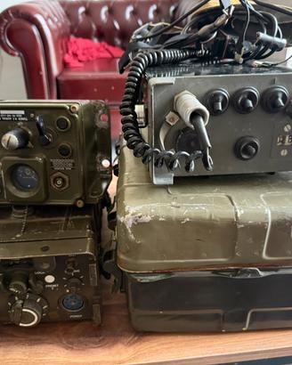 Lotto di radio militari d’epoca guerra fredda