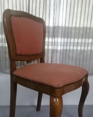 Poltroncina da camera in legno e tessuto damascato