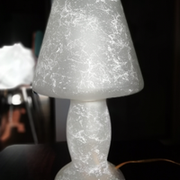 Lampada da tavolo in vetro