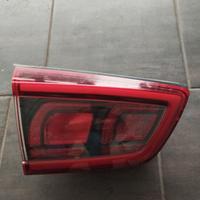 Kia Niro 2018 faro post int sx