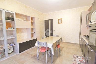 5 LOCALI A CAMPOMARINO