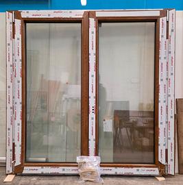 Finestra in PVC colore Quercia Dorata