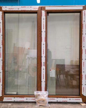 Finestra in PVC colore Quercia Dorata
