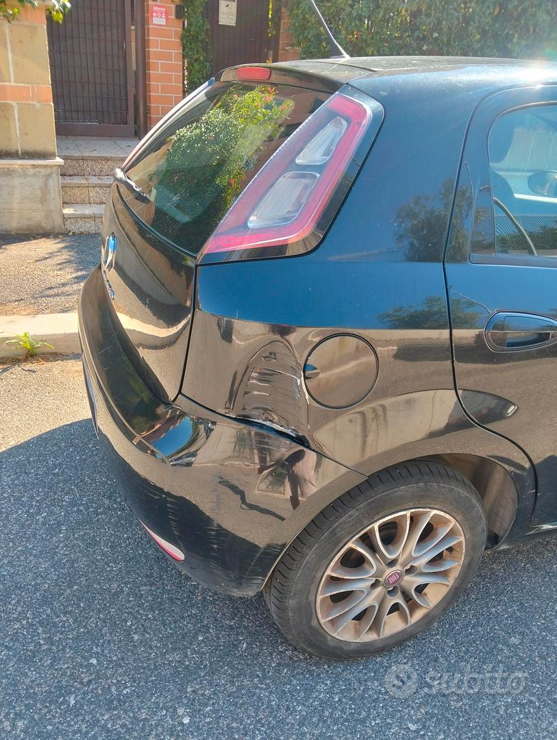 Fiat Punto 2012 photo 2