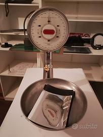 Bilancia vintage marca Van Berkel, funzionante ma