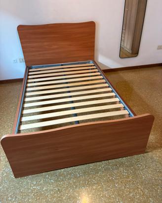 Letto a una piazza e mezzo come nuovo