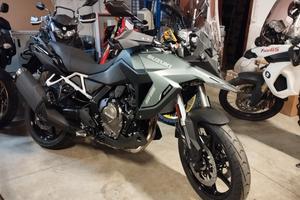 Suzuki V Strom 800 SE 