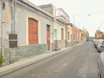 CASA INDIPENDENTE A CATANIA