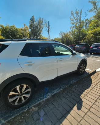 kia stonic gpl 11/23