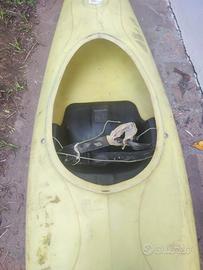 Kayak Rigido Monoposto - Ideale per Escursioni 