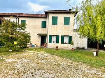 Casa binata con capannone a concordia sagittaria