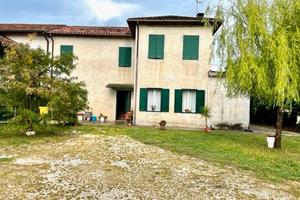 Casa binata con capannone a concordia sagittaria