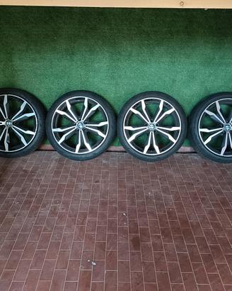 cerchi  lega ORIGINALI  20" BMW X2 gommate