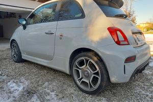 autovettura 595 abarth 145 cv
