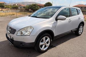 Nissan Qashqai 2.0 dCi DPF 4WD Tekna